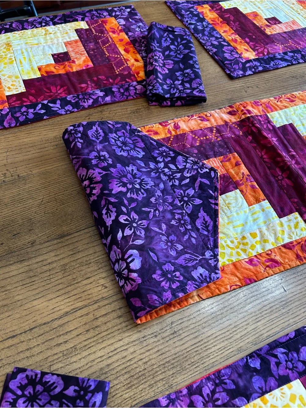 Handmade Table Runner Placemats Napkins Log Cabin Quilted Batik Fabric X 4